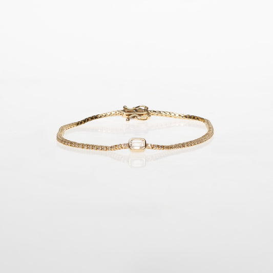 Horizontal Diamond in the Middle Bracelet.